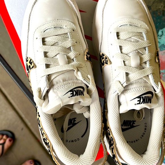 Nike wins Waffle Debut brand new in the box never worn - Picture 8 of 15